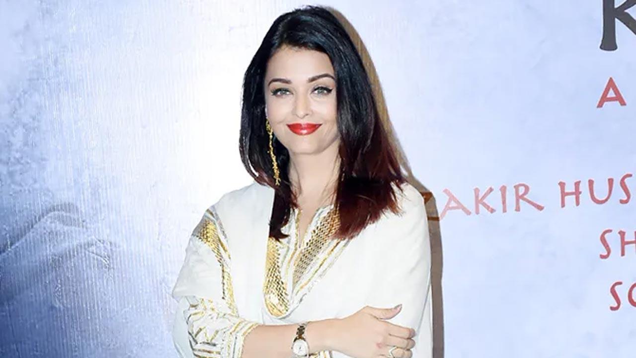 Aishwarya Rai Blue Film Sex Videos - Inside Pic: Aishwarya Rai Bachchan and daughter Aaradhya look like queens  as they flaunt floral tiaras