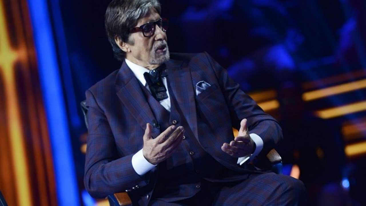 'Deafeningly silent for a Diwali night,' says Amitabh Bachchan as he celebrates with family at Jalsa