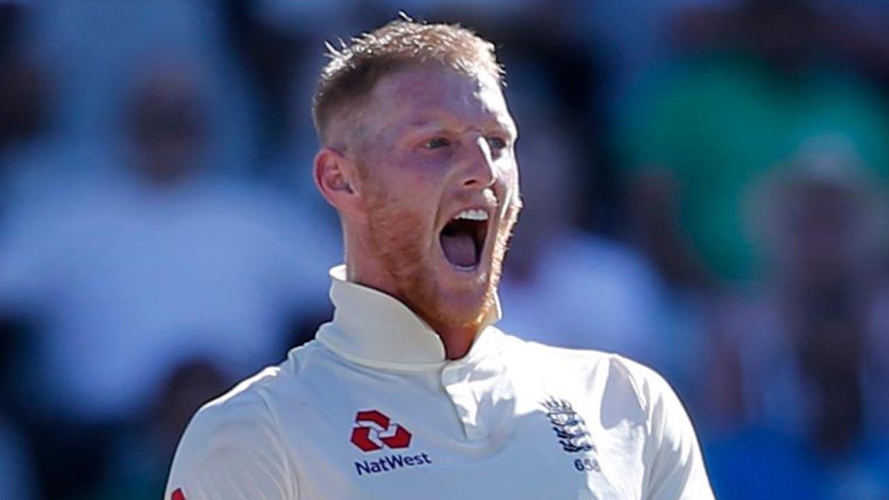 Stokes trains with England teammates