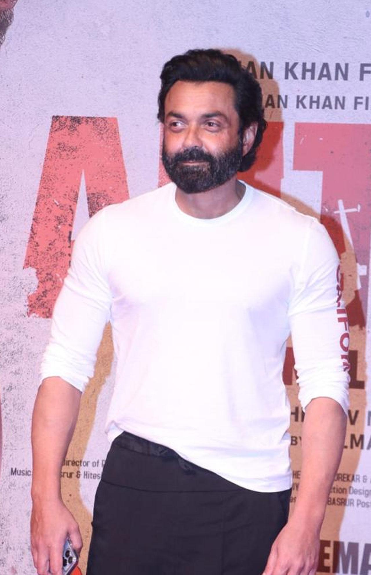 Bobby Deol rocked in his white shirt and a pair of black pants. That beard only added to his brooding aura. He shared screen space with Salman Khan in Race 3.
 