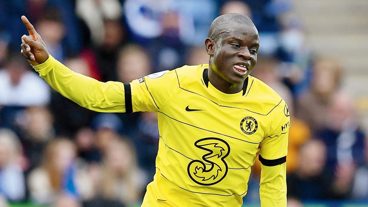 Kante hurts Leicester badly