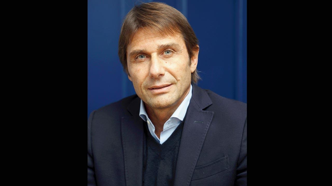 Tottenham appoint Conte as new manager
