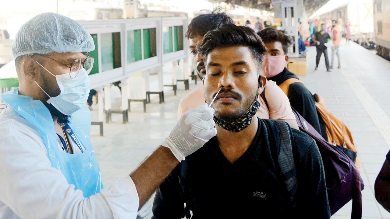 Mumbai’s Covid-19 cases rise above 200, fatalities fall slightly