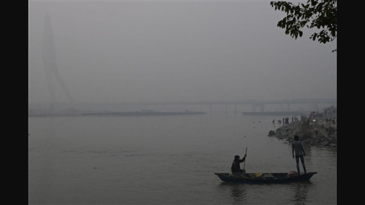 Delhi's air quality continues to remain in 'severe' category with overall AQI of 432