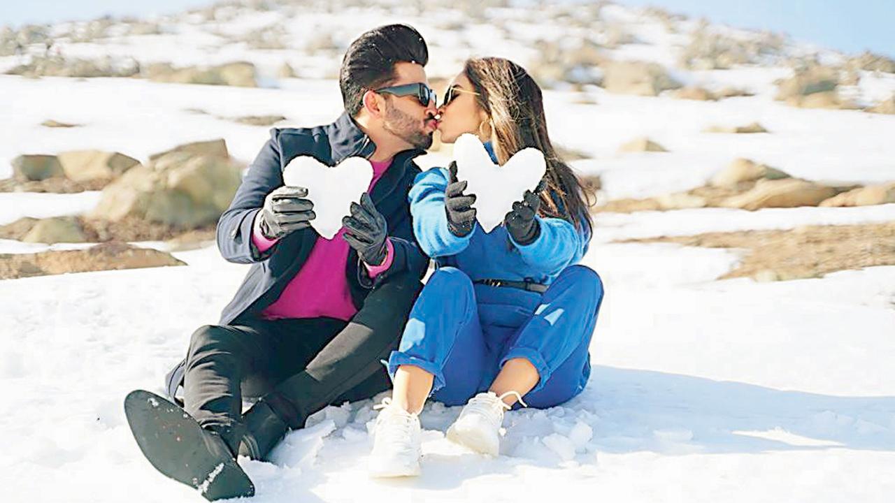  Dheeraj Dhoopar and Vinny Arora 