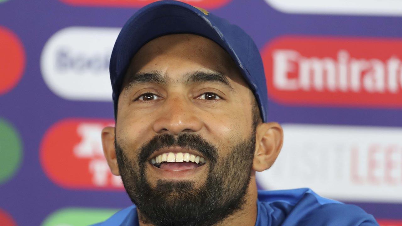 Dinesh Karthik on Twitter: MS Dhoni is to India what Eoin Morgan is to England