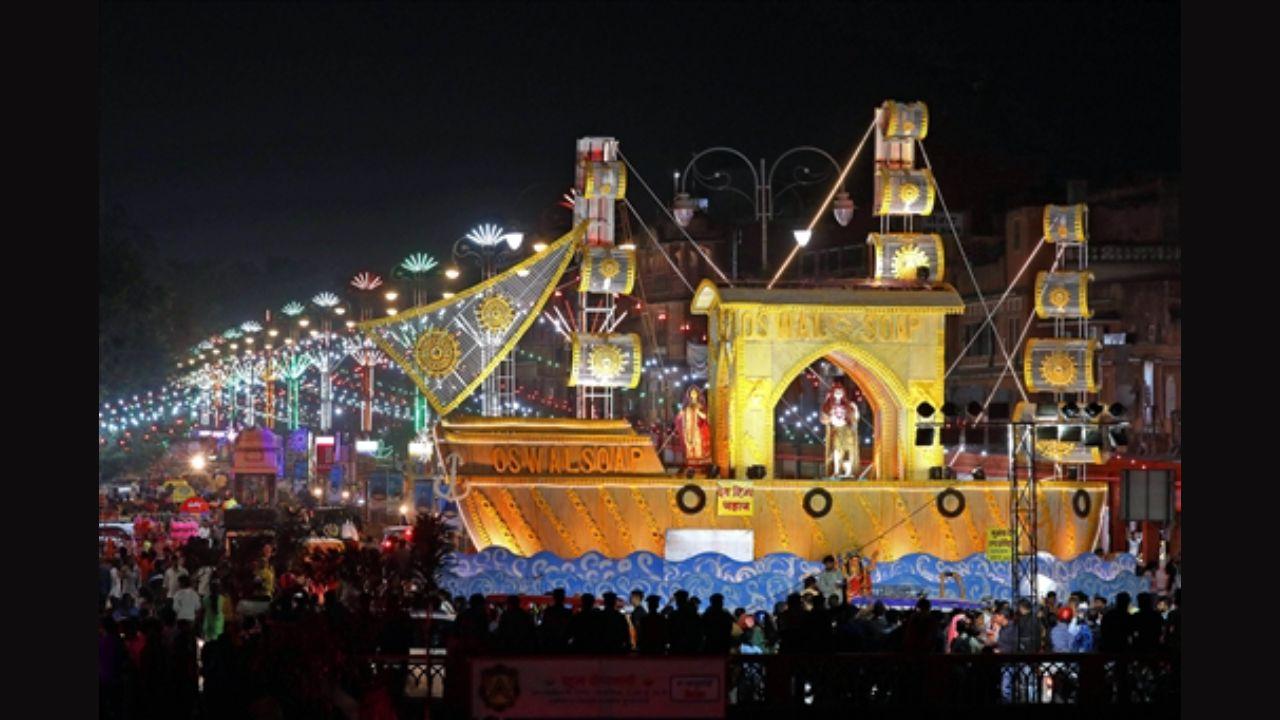 The city of Jaipur was beautifully lit up and decorated on Diwali.
