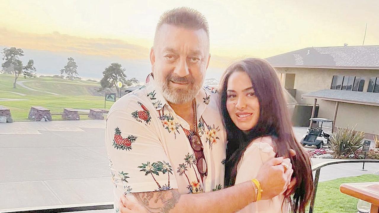 Sanjay Dutt with daughter Trishala