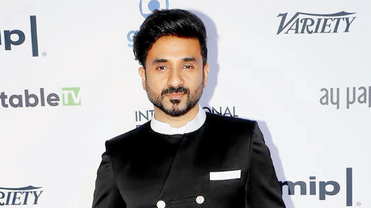 Vir Das on the red carpet