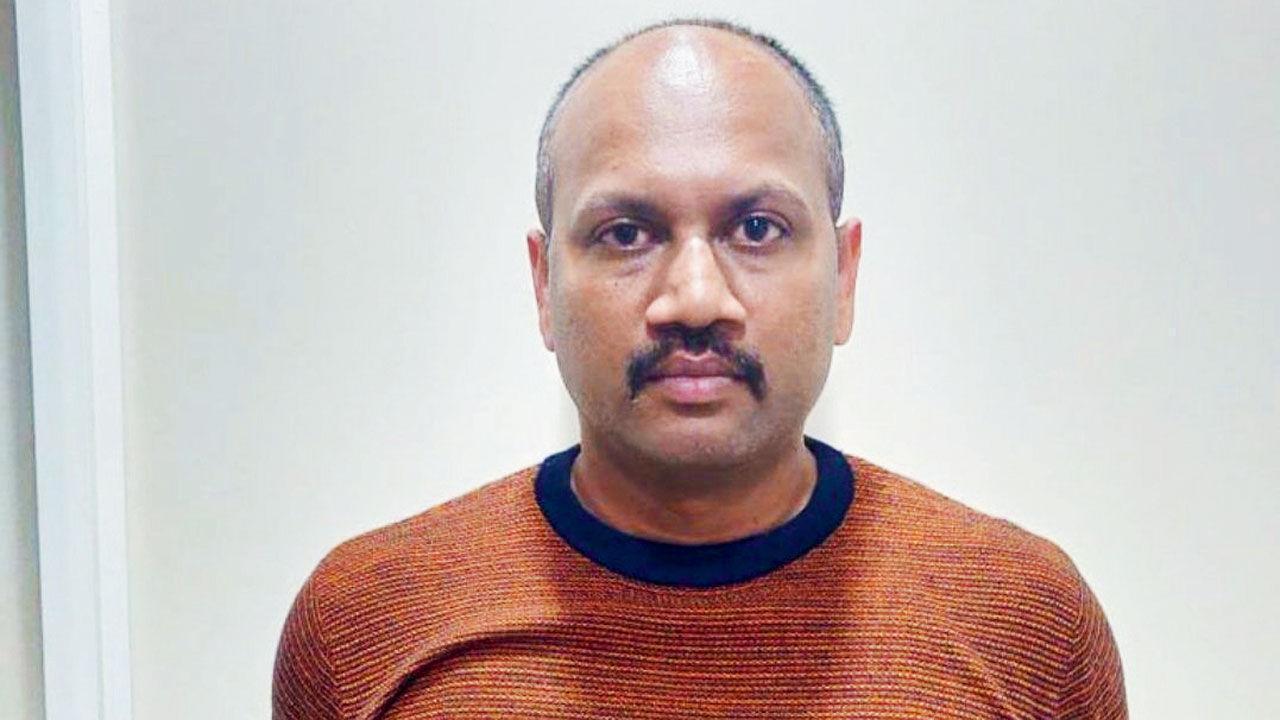 Mumbai: NCB approaches court seeking permission to examine witness KP Gosavi