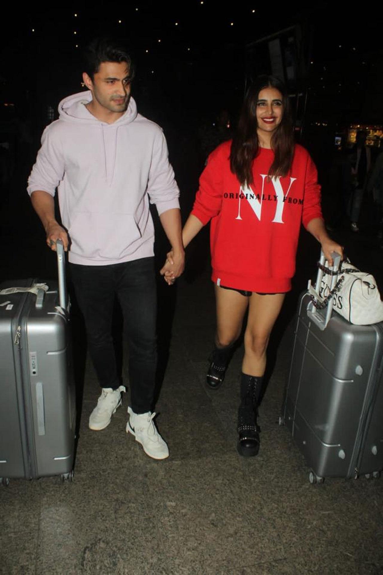 The two were vacationing in Goa and the actress even shared a glorious picture on her Instagram account with fans. Against the backdrop of the sea, Ieshaan and Miesha were rocking in causal outfits.