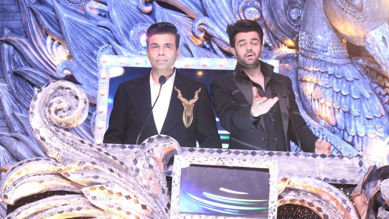 The star-studded opening ceremony of the movie gala, which took place at the Dr Shyama Prasad Mukherjee Indoor Stadium, was hosted by filmmaker Karan Johar and Maniesh Paul. The hosts also welcomed 75 youngsters who were selected for the festival's 75 Creative Minds initiative.