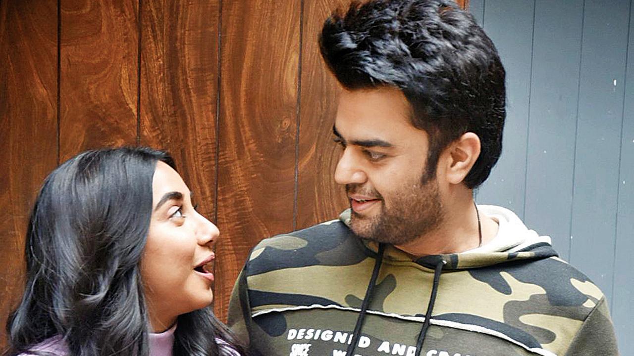  Prajakta Koli and Maniesh Paul 