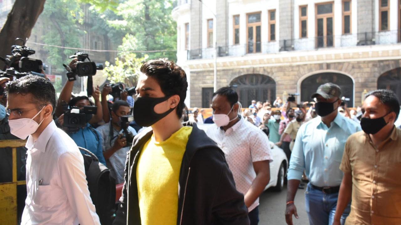 Aryan Khan spotted at the NCB office to mark his weekly presence