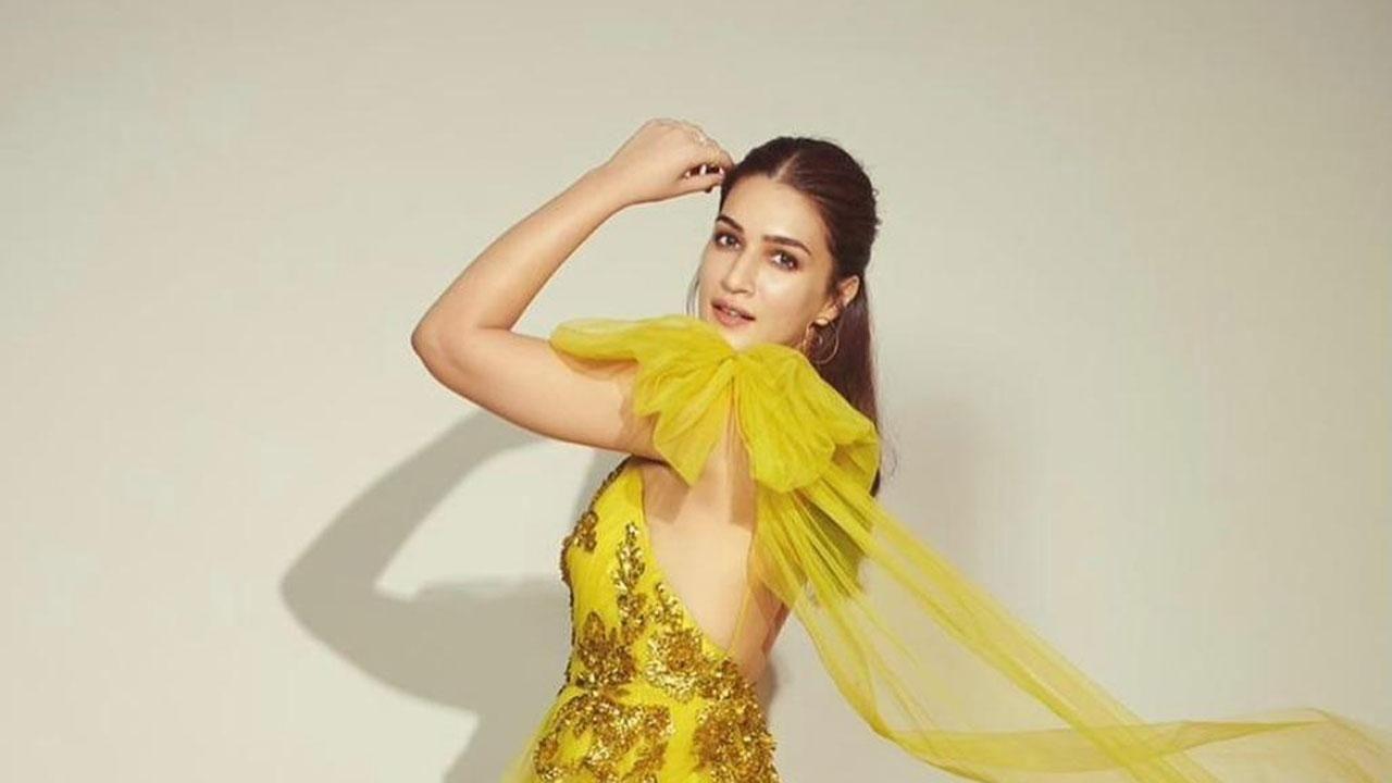 Kriti Sanon shows off her uber cool side as she joins 'Ganpath' team in UK