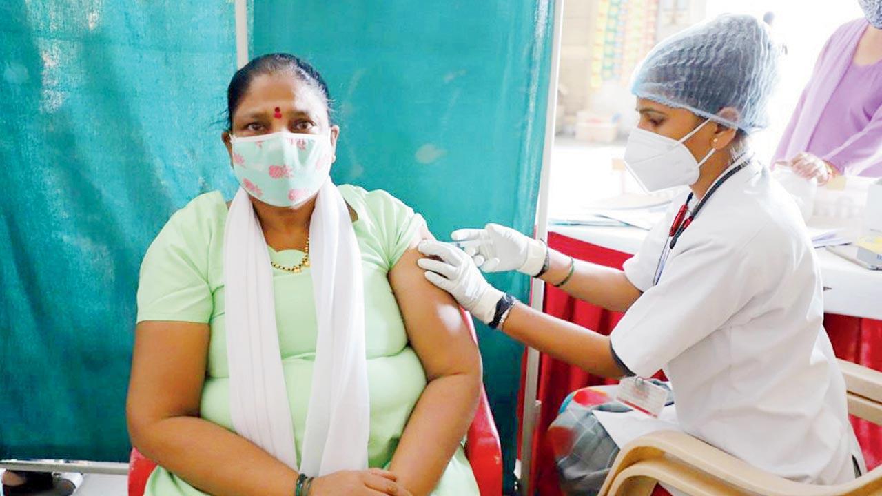 Navi Mumbai Municipal Corporation sets up Covid-19 vaccination centres at stations to boost drive