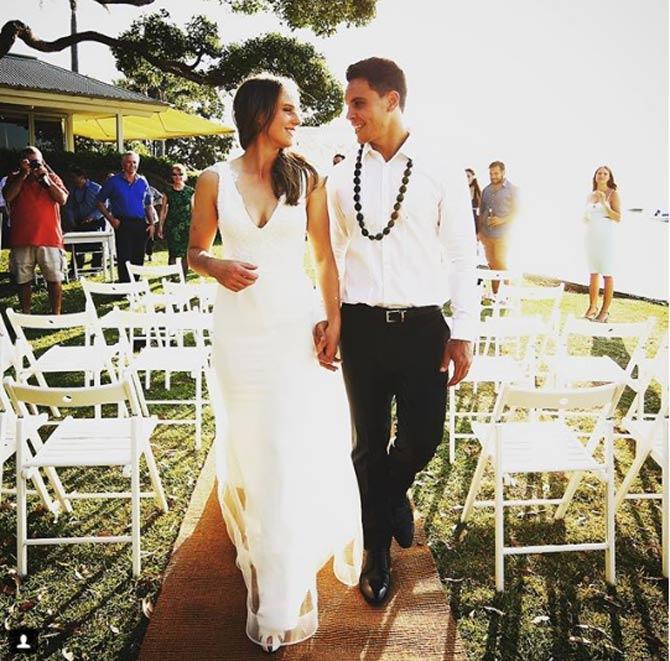 On October 24, 2013, Ellyse Perry went public with her relationship with Australian rugby player Matt Toomua in their appearance at the John Eales Medal ceremony.
Ellyse Perry posted this picture from her wedding to Matt Toomua on the two-year anniversary.