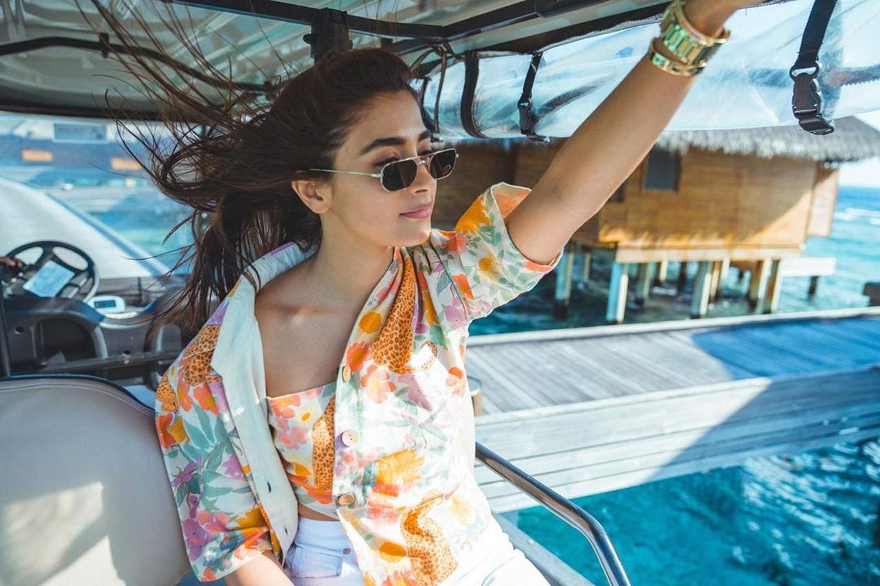 Pooja Hegde is currently holidaying and living her 'extraordinary' life on the beautiful beaches of Maldives. The actress has shared some pretty pictures from her vacation, giving us all a glimpse of her 'beach bum' vibe.