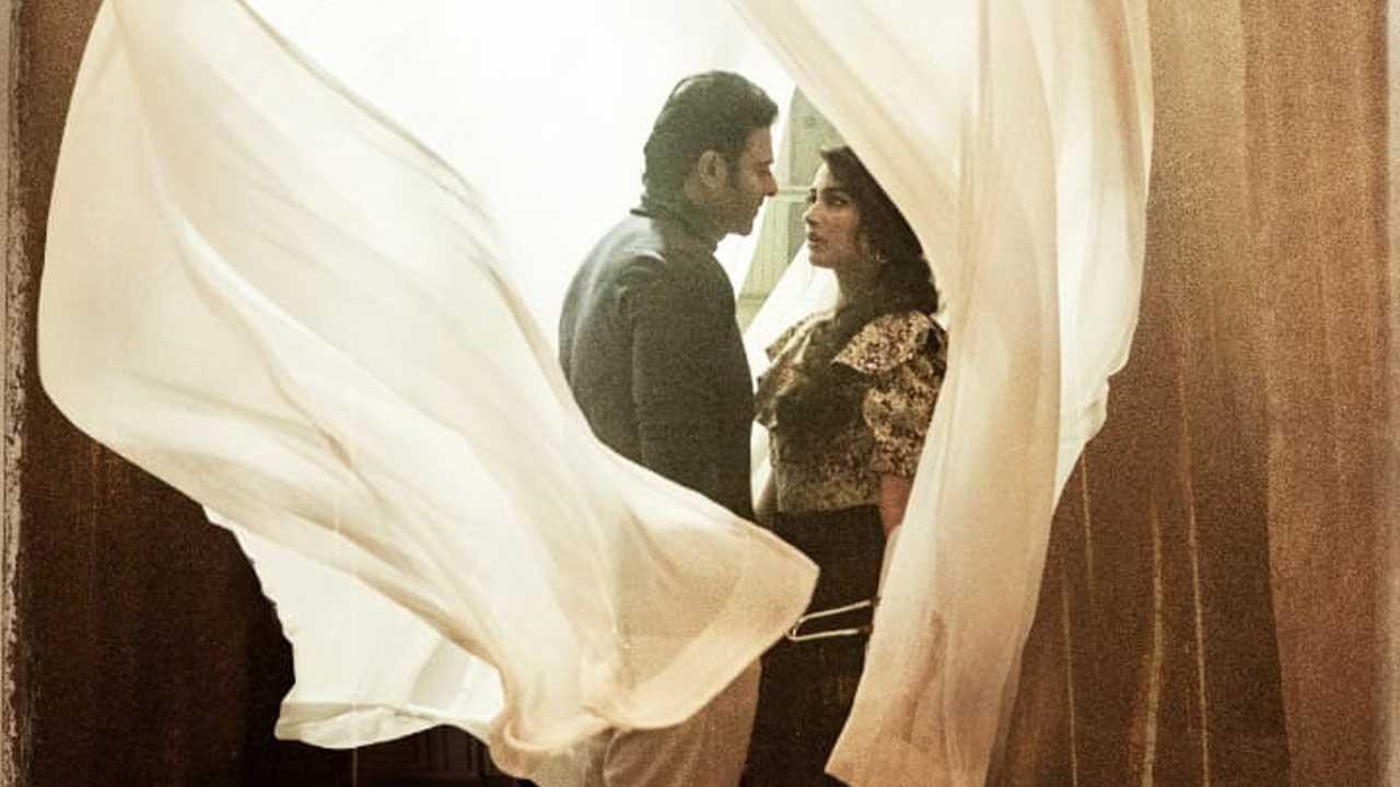 Radhe Shyam song Aashiqui Aa Gayi teaser: Prabhas, Pooja Hegde's love song  has a feel-good