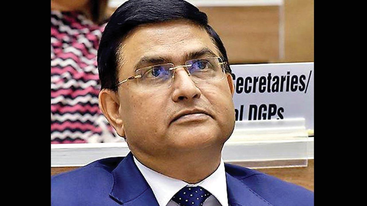 Supreme Court seeks Centre, Rakesh Asthana's replies on NGO's plea against his appointment as Delhi CP