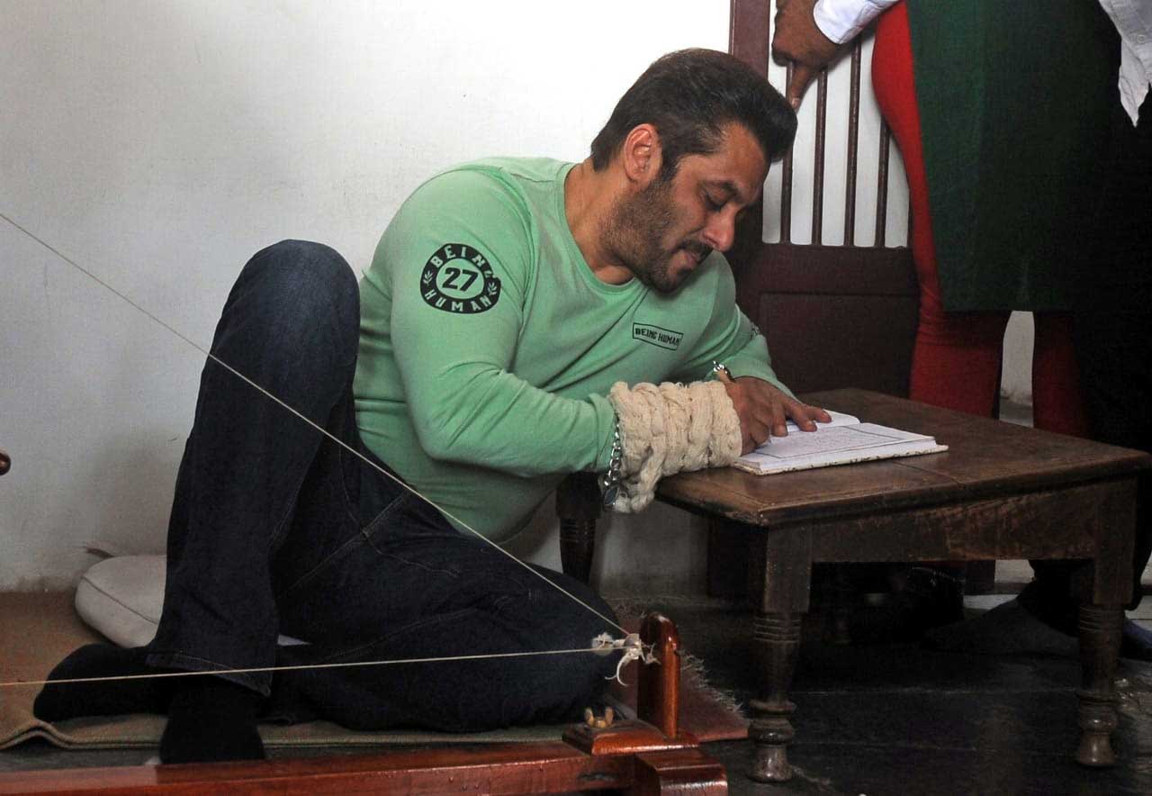 He was also seen writing a special message in the guest book.