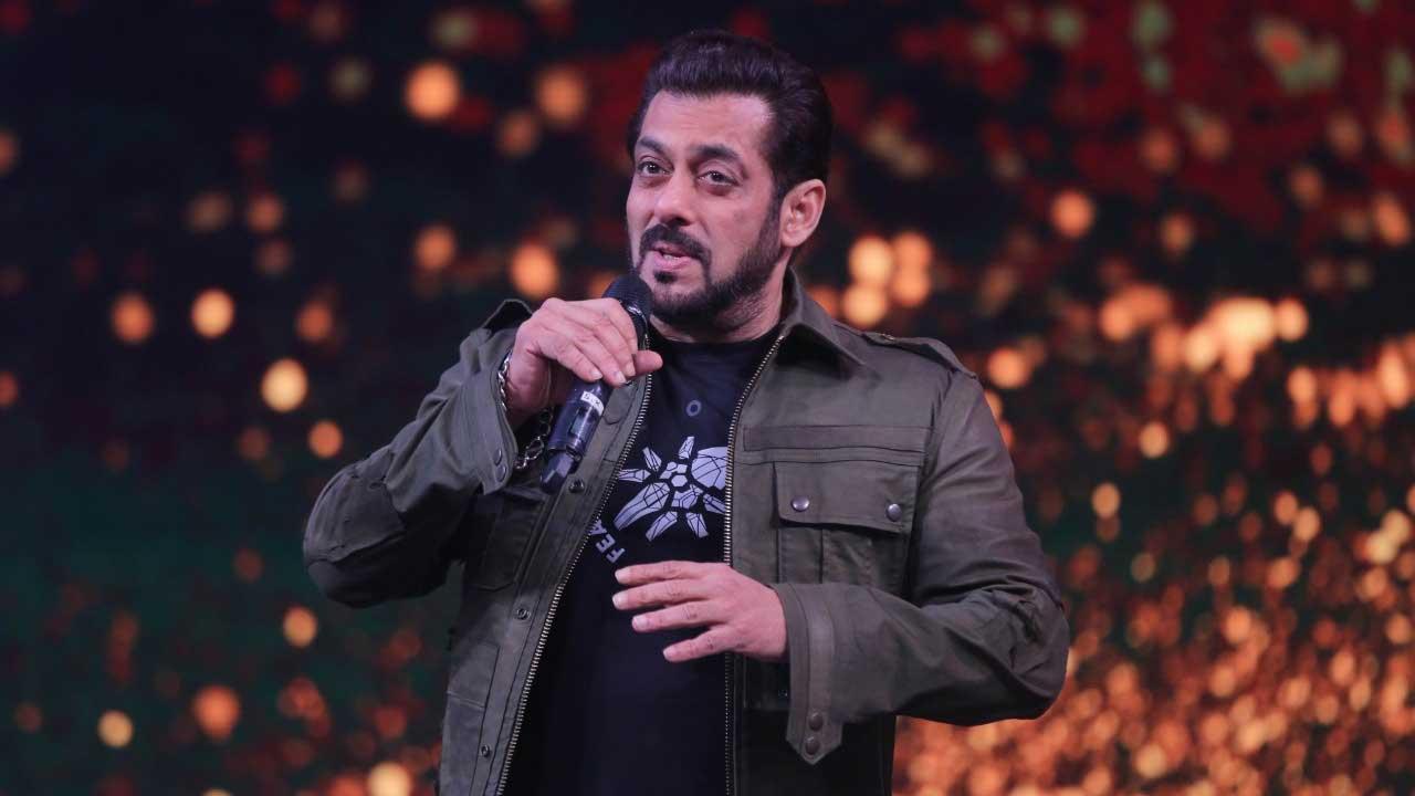 'Keep it up Daadu,' netizens praise old man dancing to Salman Khan's O O Jaane Jaana in viral video
