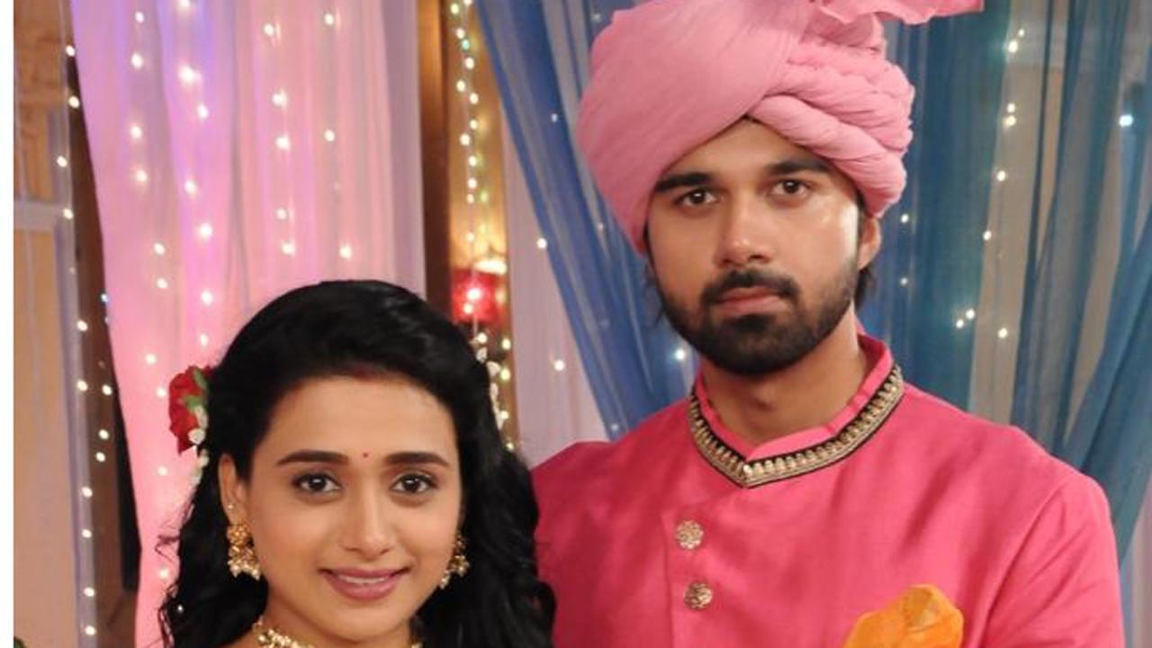 Trending TV Couple: Avinash Mukherjee recalls his most romantic scene with co-star Radhika Muthukumar