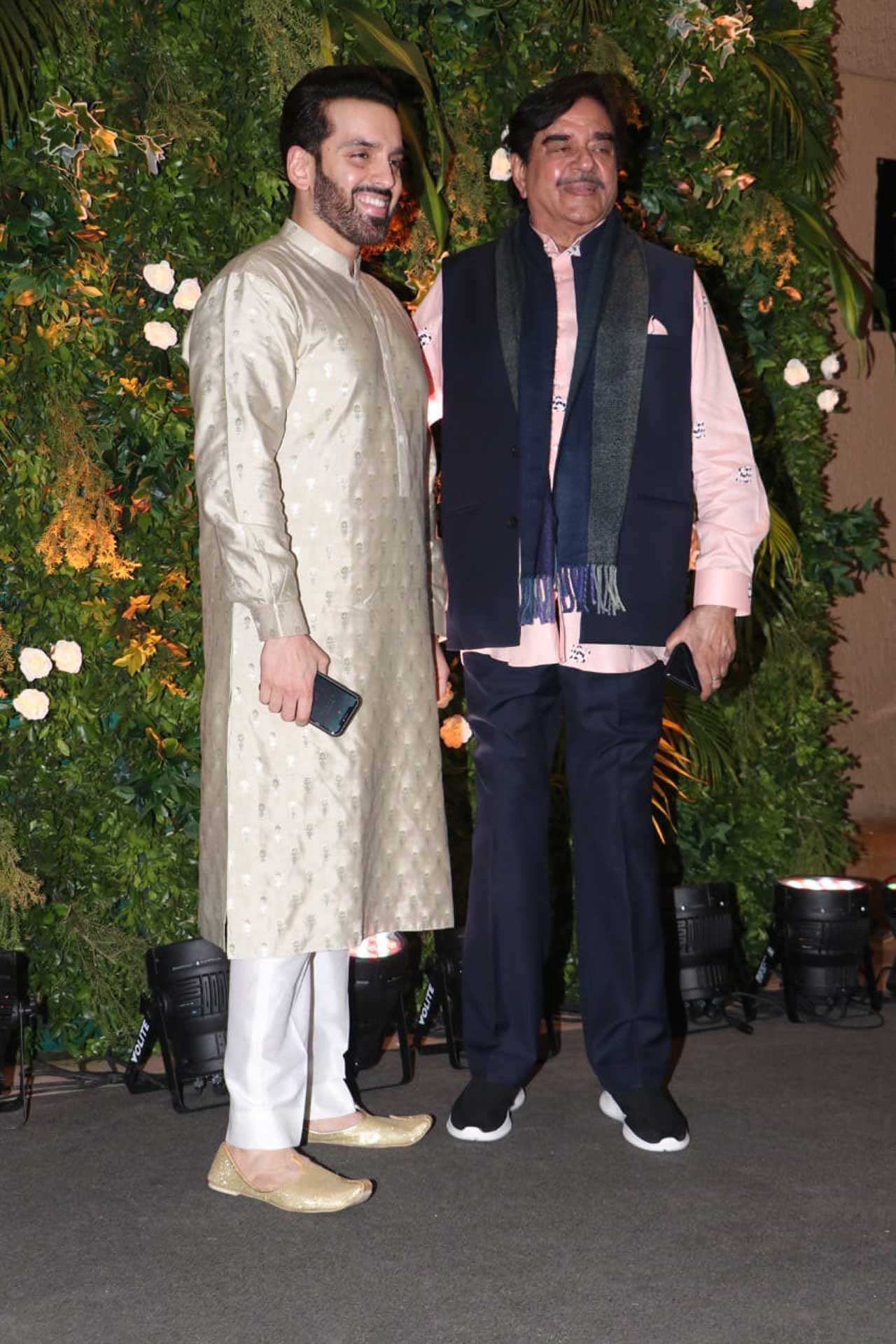 Shatrughan Sinha arrived with son Luv Sinha. The father-son duo posed for the cameras.