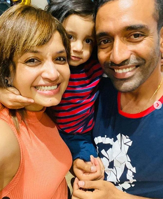 Trivia: Robin Uthappa's father Venu Uthappa is a former umpire in the game of hockey.