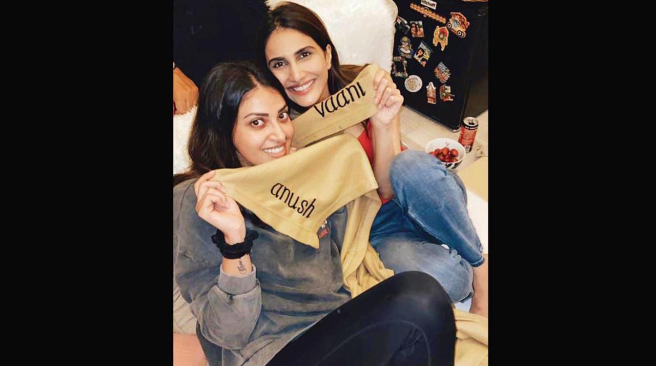 Anushka Ranjan partied at home with her friends at her bachelorette. The actress is all set to tie the knot with Aditya Seal and threw a pre-wedding party for friends. Read the full story right here
 