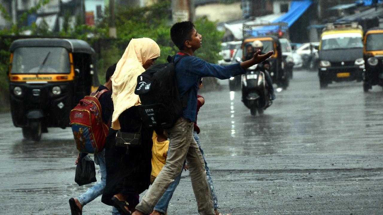 “The city has been receiving light showers in the evening for the past two days. The monsoon is still active but it is one of the signs of departure,” said the official.