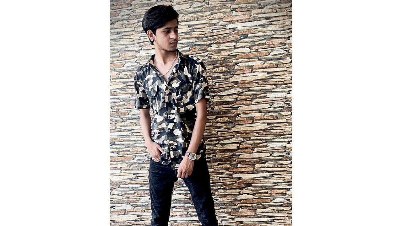The marvellous artist “ Ali Hamza Afzal “ don’t wait for the Opportunity, he Creat it.