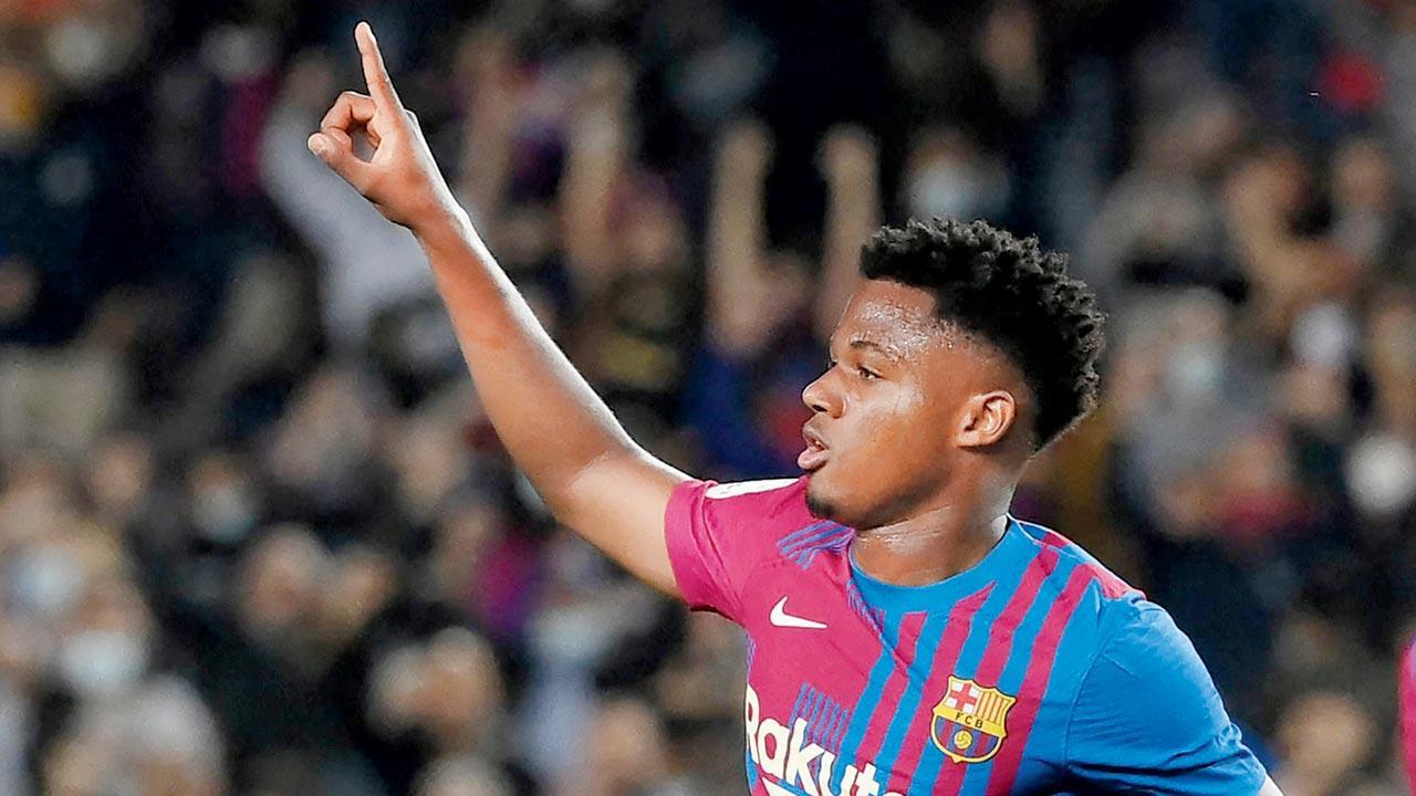 Fati on fire as Barcelona beat Valencia 3-1