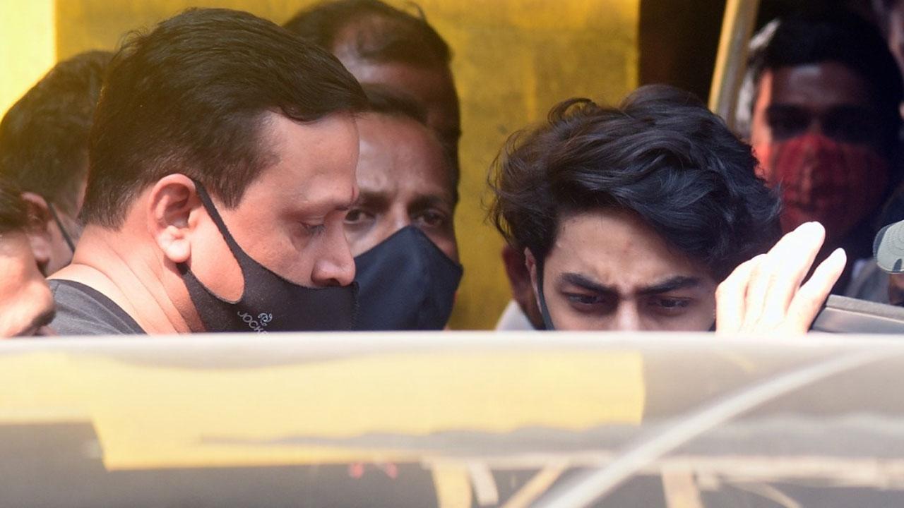 PHOTOS: Aryan Khan leaves for Mannat after 22 days in Arthur Road jail