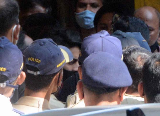 Several Bollywood celebrities including Karan Johar, Hrithik Roshan, Farah Khan Kunder and many others, too, extended their support to the family.