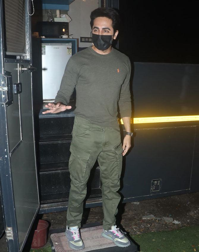 Ayushmann Khurrana, too, was clicked on sets wearing a grey t-shirt with olive cargo pants. Ayushmann was last seen in the 2020 film 'Gulabo Sitabo' alongside Amitabh Bachchan.