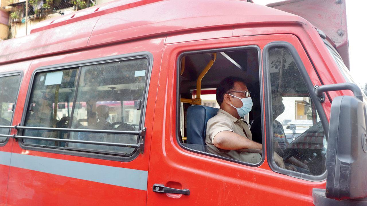Mumbai: BEST AC minibuses badly need maintenance, say commuters