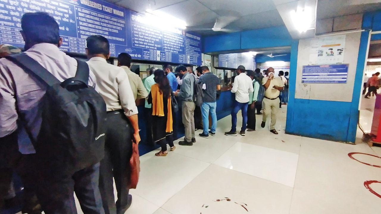 Mumbai: Tempers soar as city railway stations stop issuing daily tickets