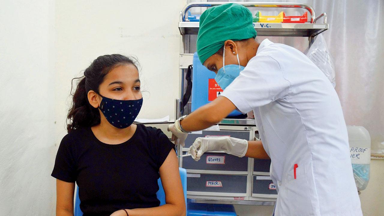 Mumbai: Share of private centre Covid-19 vaccine just 22 per cent in October