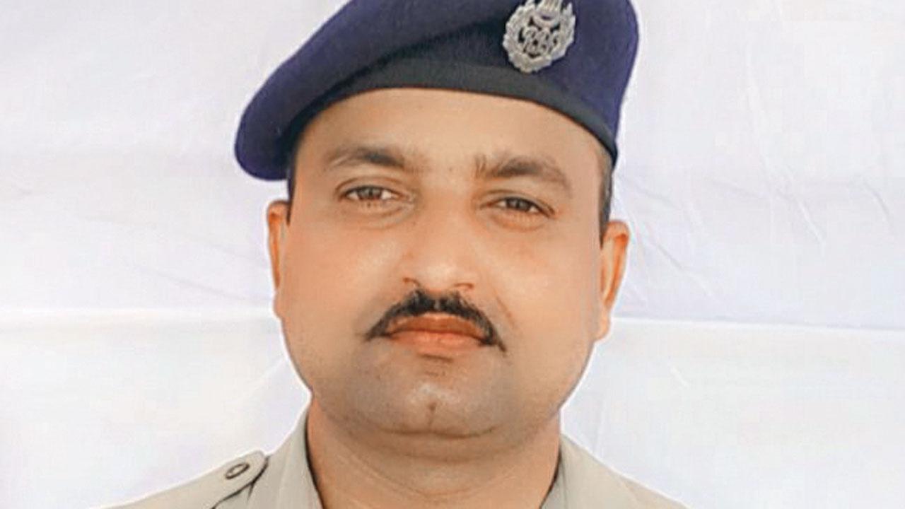 Dilip Kumar saved the life of a physically challenged traveller at Dadar station on February 3