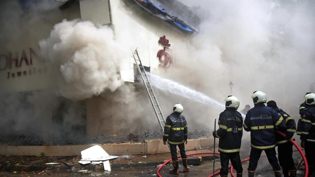 Mumbai: Each ward to get a fire bike in next four months