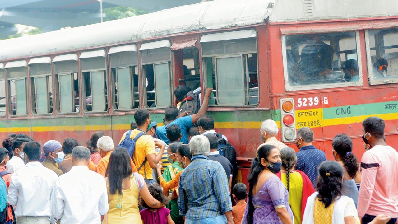 The BEST has a fleet of over 3,000 plus buses, but most are wet leased. File pic/Satej Shinde