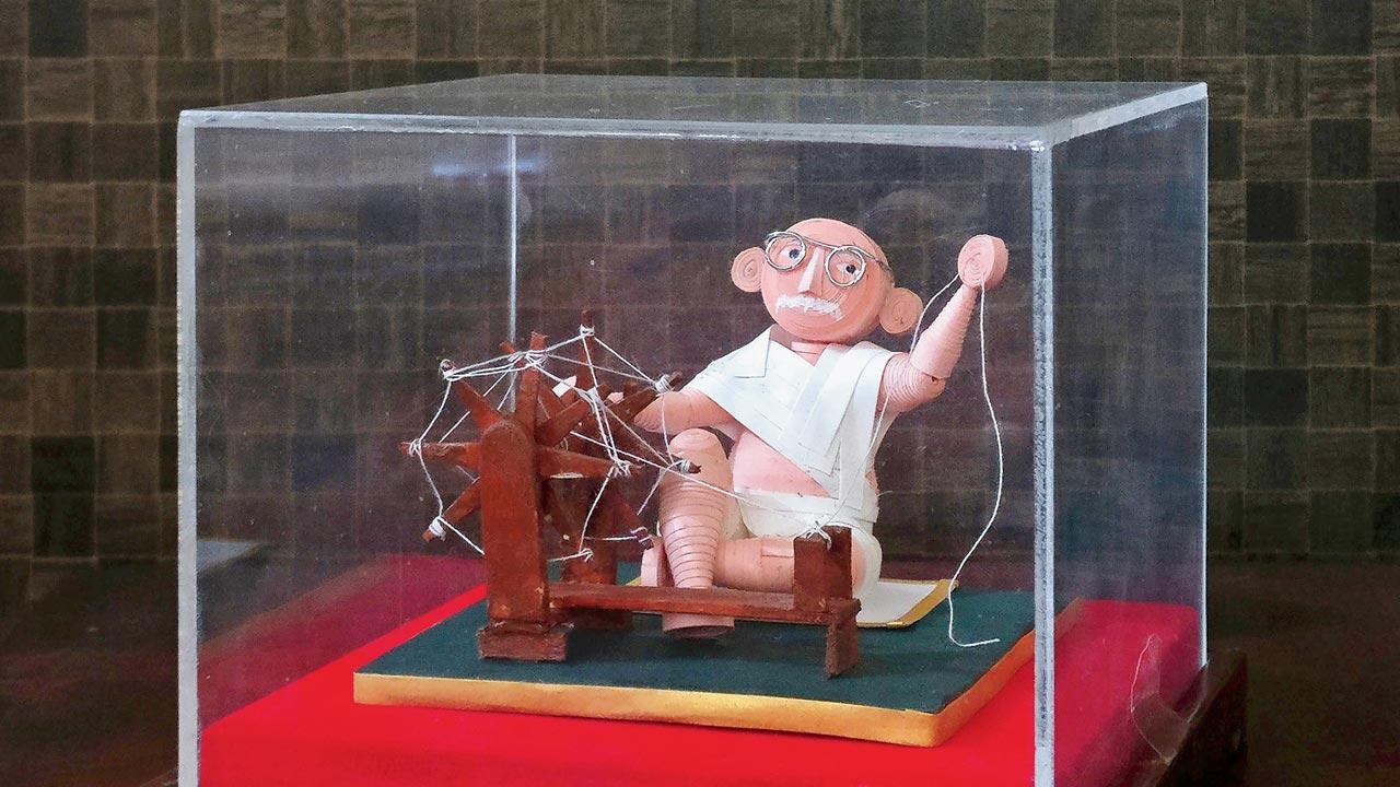 A Gandhi made using the technique of paper quilling by Sachin Salunkhe