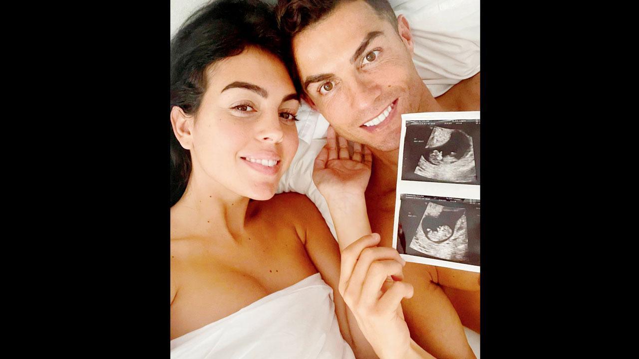 Cristiano Ronaldo reveals girlfriend Georgina pregnant with twins; shares photo
