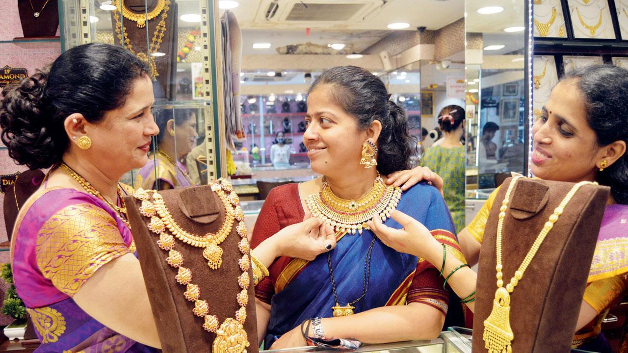 Mumbai Jewellers thrilled as citizens rush to buy gold