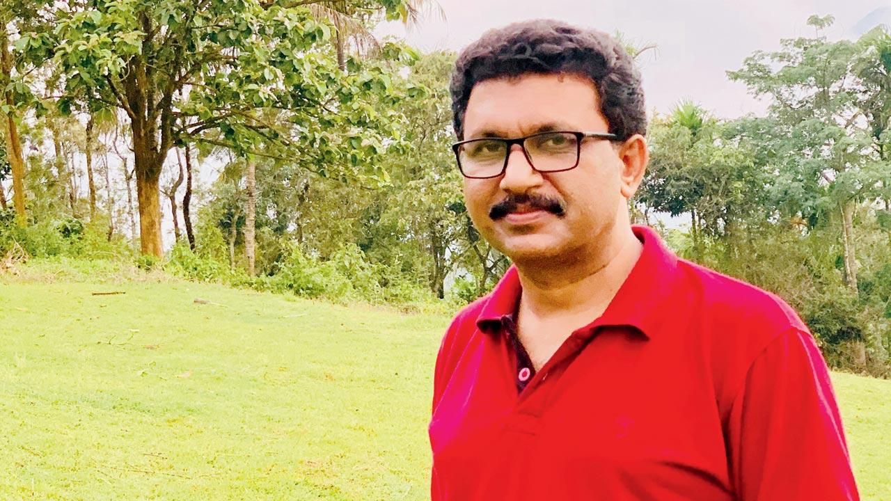 Azeez Tharuvana