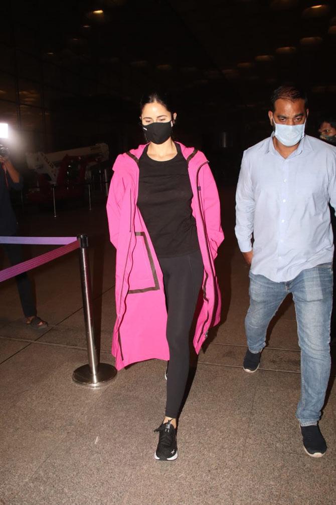 Katrina Kaif paired her comfy airport look with black sneakers and a black mask. The actress not only aces haute couture, but looks amazing even in the most basic outfits.