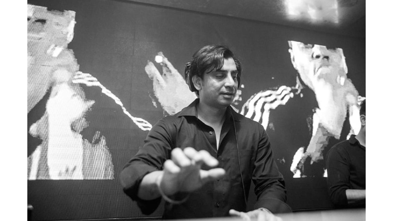 Kavinder Jana aka DJ KJ is one of the renowned DJ and Visual Artist of India