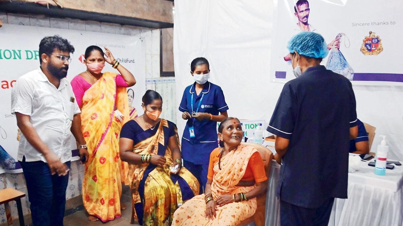 Total Covid-19 vaccine doses administered in India crosses 100-crore milestone