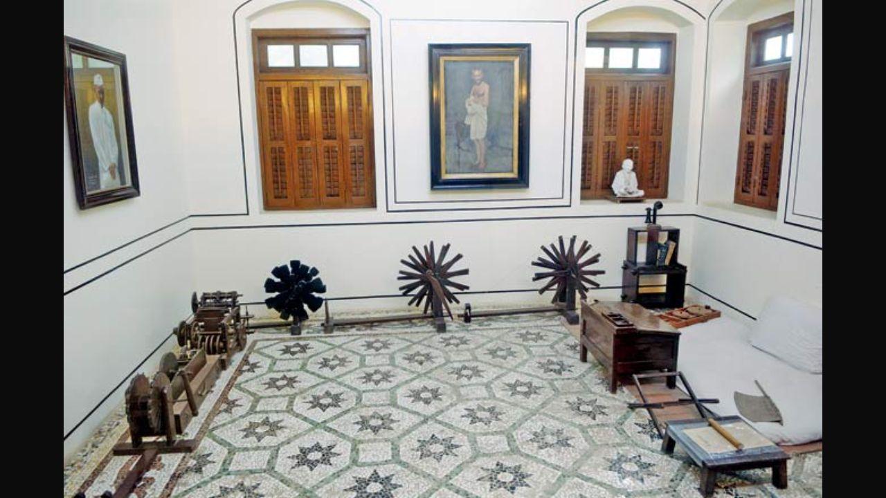 Mani Bhavan Sangrahalaya on Laburnum Road is now a Gandhi Memorial but was at the centre of his political activities during the 17 years he spent in the city from 1917 to 1934. According to the Mani Bhavan website, the two-storey property belonged to Shri Revashankar Jagjeevan Jhaveri, who is said to have been a follower of Gandhi and played host to him every time. Among several important moments, the venue witnessed him launching a Satyagraha against the Rowlatt Act and starting his historic fast in Mumbai after the boycott of the Prince of Wales’ visit to the city. Photo: Mid-day file pic